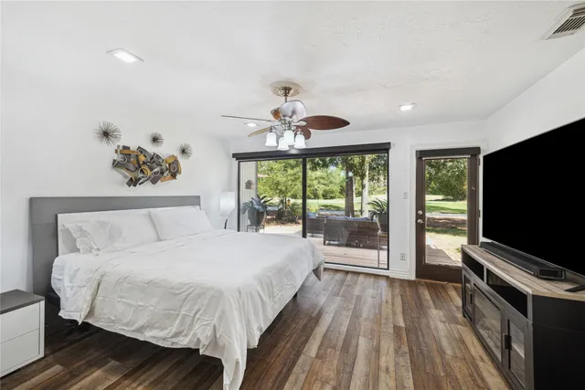 $13,999 | 64 North Timber Top Drive, The Woodlands, TX 77380