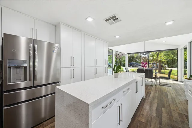 $13,999 | 64 North Timber Top Drive, The Woodlands, TX 77380