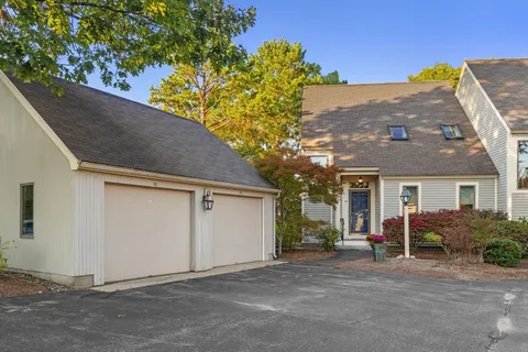 $825,000 | 26 Quarry Ridge Lane, Unit 26, Rockport, MA 01966