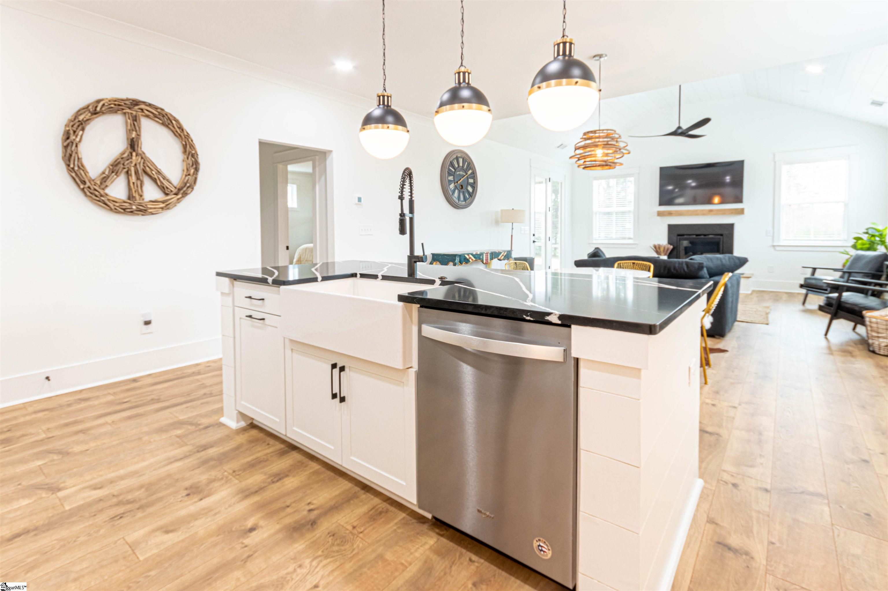 695 Crossbuck Trail Greer, SC 29651 - Photo 8 of 33 Gallery Image 8