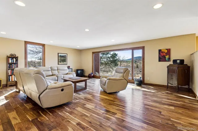 $1,800,000 | 3056 North Winnebago Drive, Sedalia, CO 80135