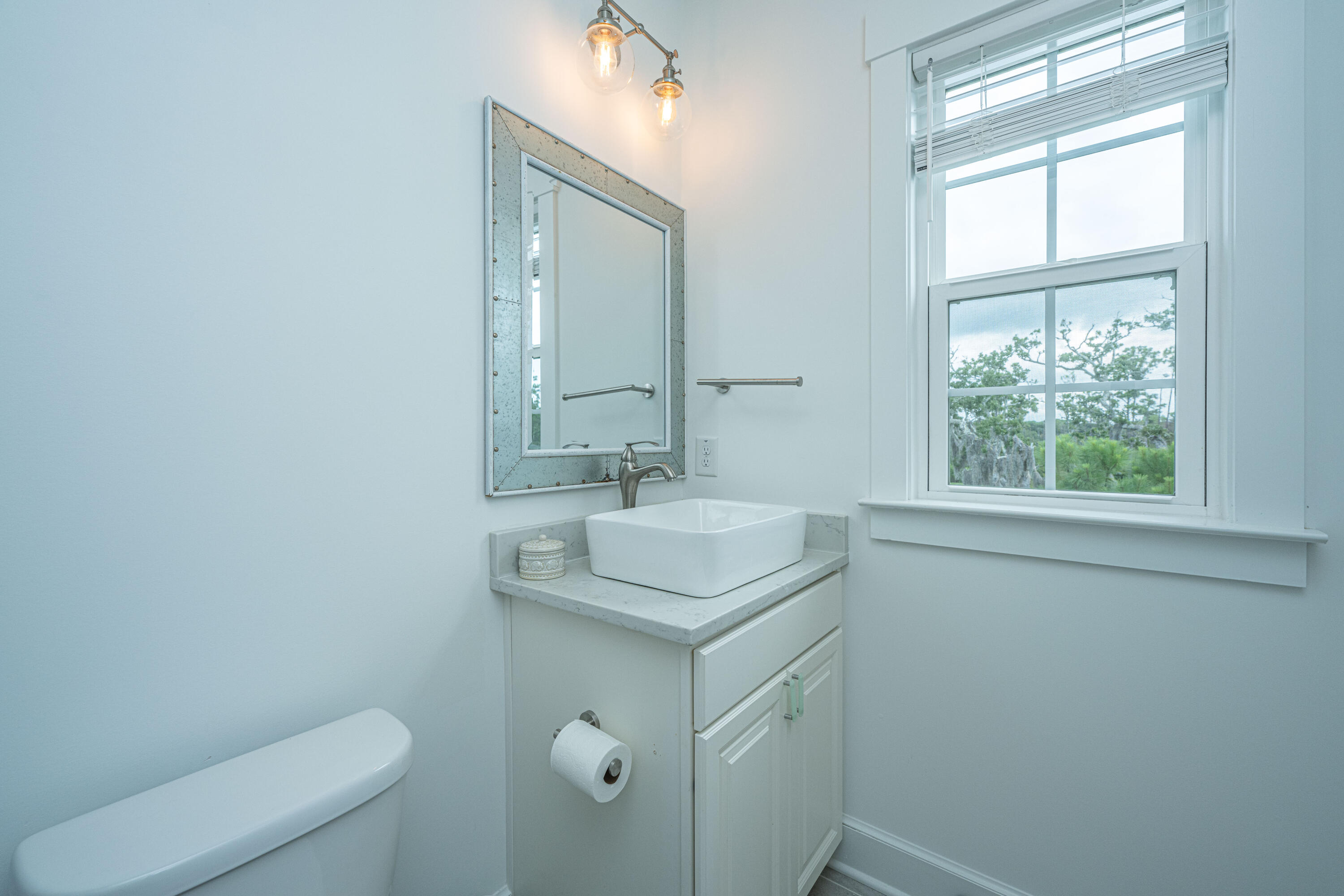 1400 Stratton Place Mount Pleasant, SC 29466 - Photo 44 of 64 Guest Bath