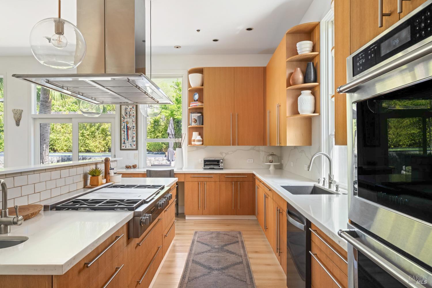 704 Las Colindas Road San Rafael, CA 94903 - Photo 12 of 25