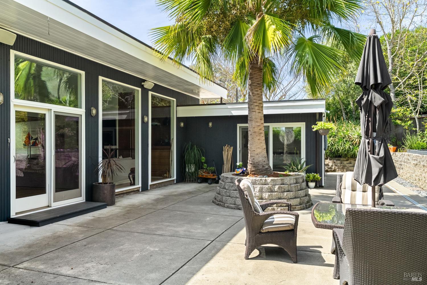 704 Las Colindas Road San Rafael, CA 94903 - Photo 18 of 25