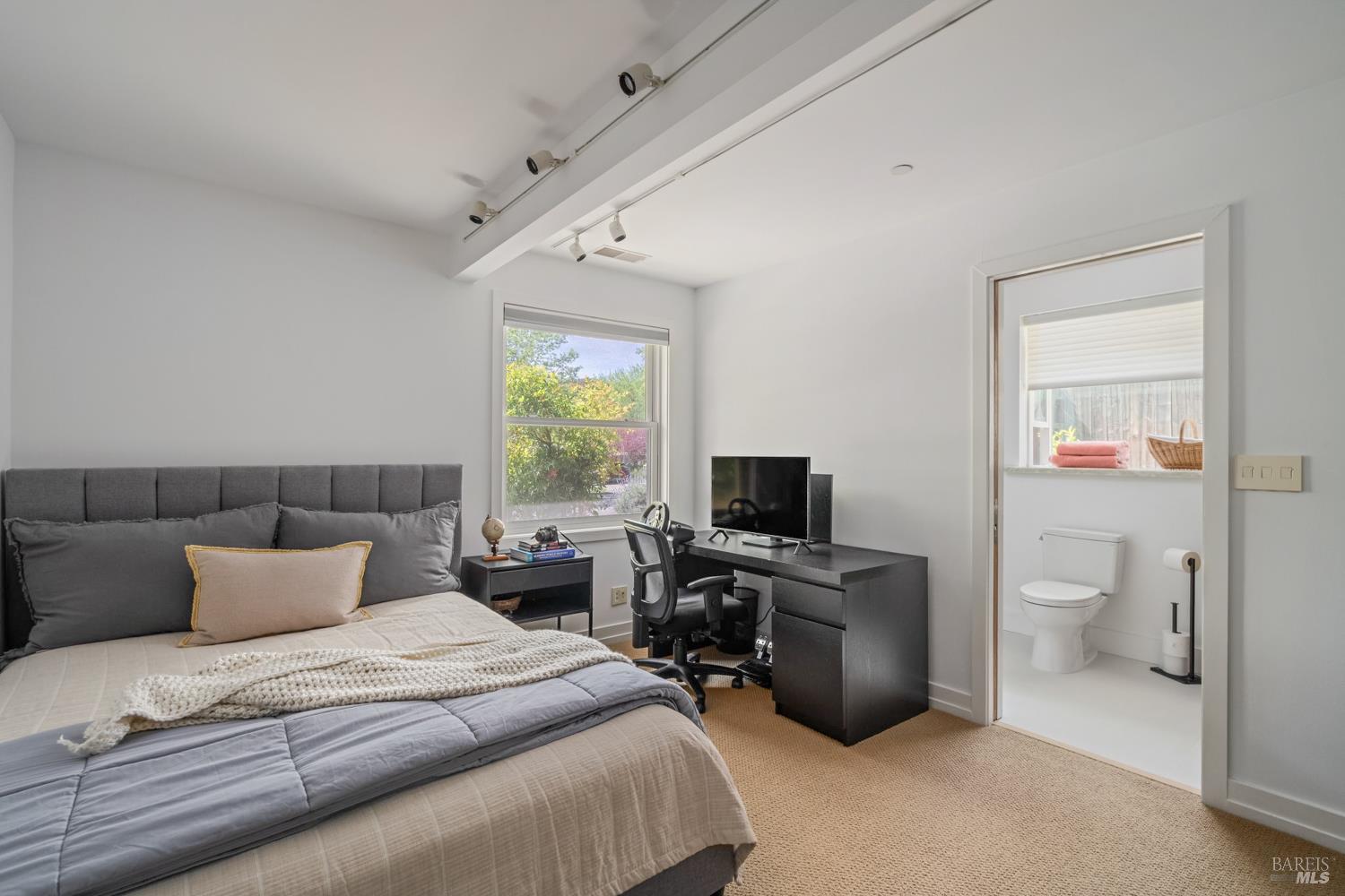 704 Las Colindas Road San Rafael, CA 94903 - Photo 24 of 25