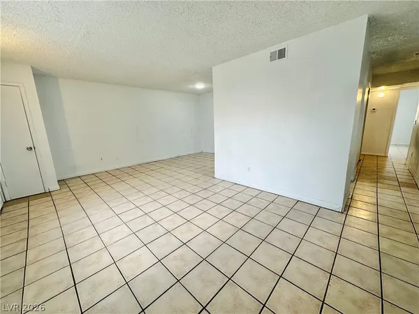 $1,095 | 3620 Ala Drive, Unit 2, Las Vegas, NV 89103