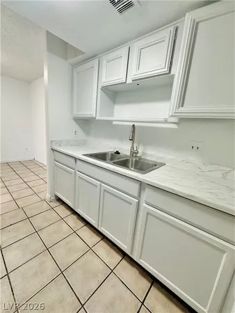 $1,095 | 3620 Ala Drive, Unit 2, Las Vegas, NV 89103