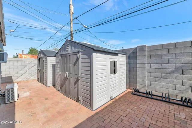 $975,000 | 316 East Vogel Avenue, Phoenix, AZ 85020