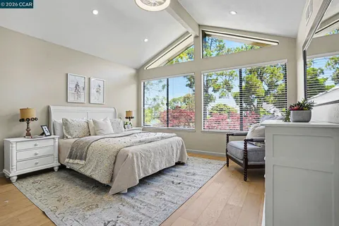 $1,149,000 | 210 Carob Lane, Alameda, CA 94502