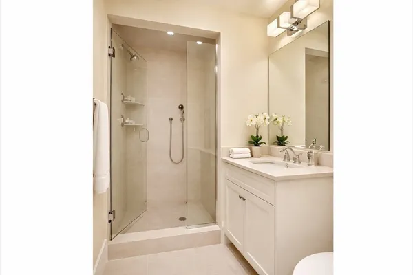 $4,400 | 121 Pembroke Street, Unit 2, Boston, MA 02118