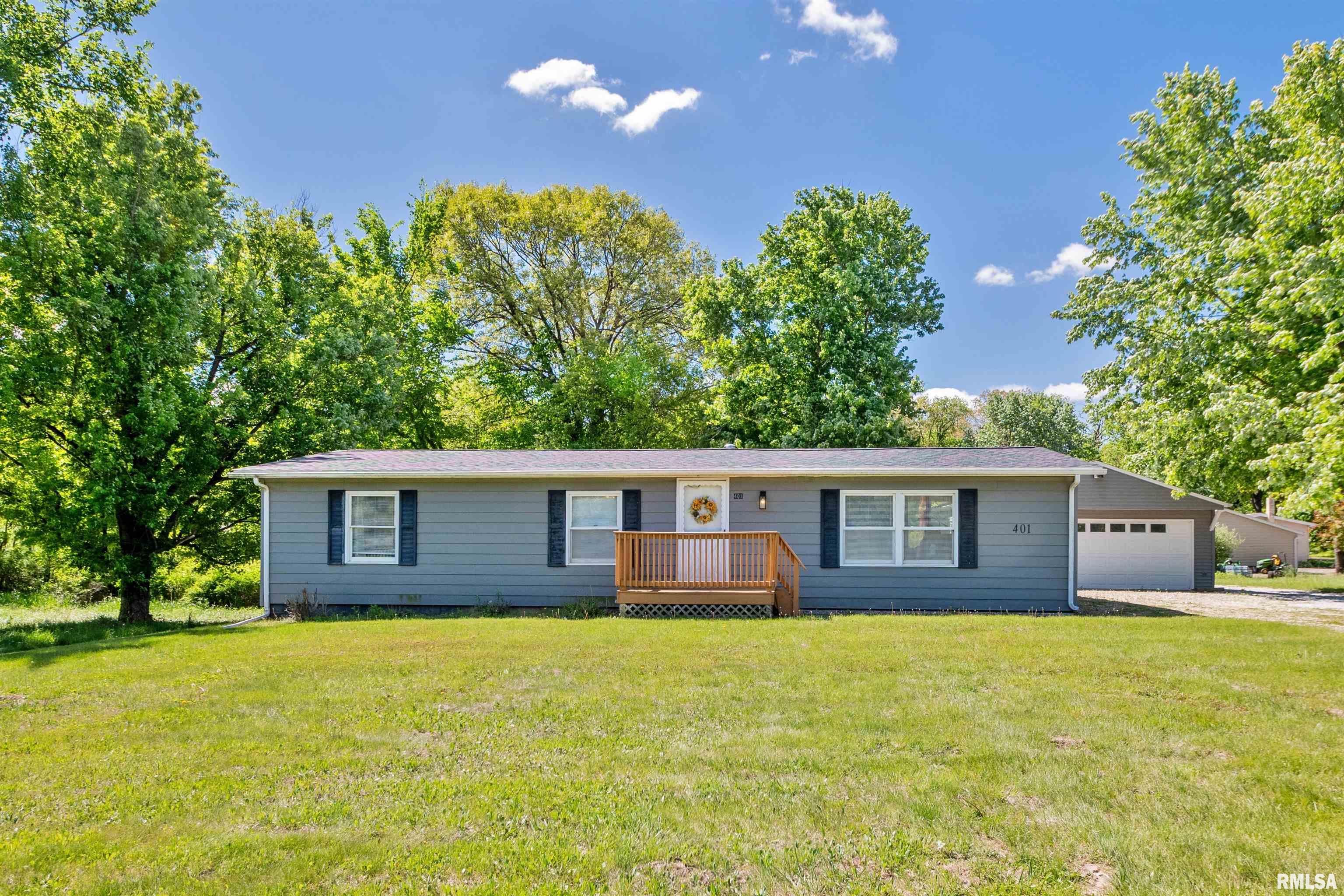 2401 Lakeview Road South Dahinda, IL 61428 - Photo 1 of 38