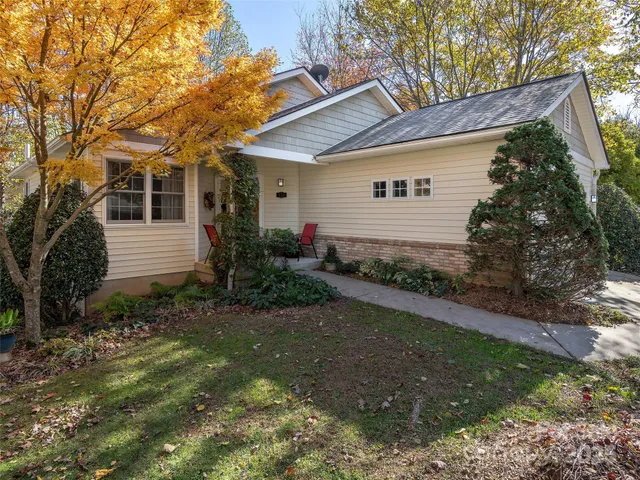 $465,000 | 111 Wildwood Forest Lane, Mills River, NC 28759