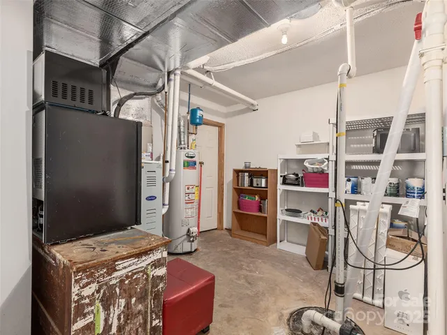 $465,000 | 111 Wildwood Forest Lane, Mills River, NC 28759