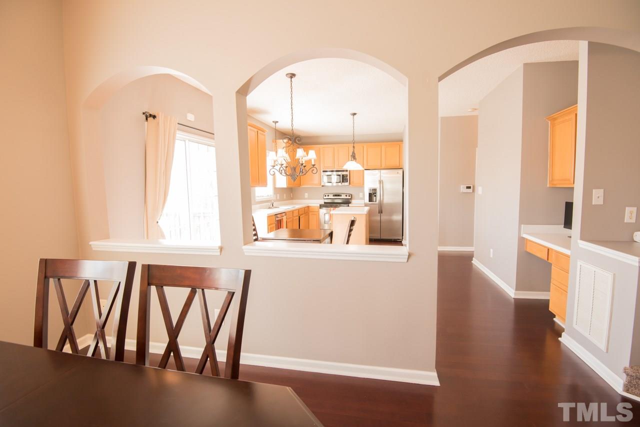 1303 Red Twig Road Apex, NC 27502 - Photo 7 of 27 Gallery Image 7
