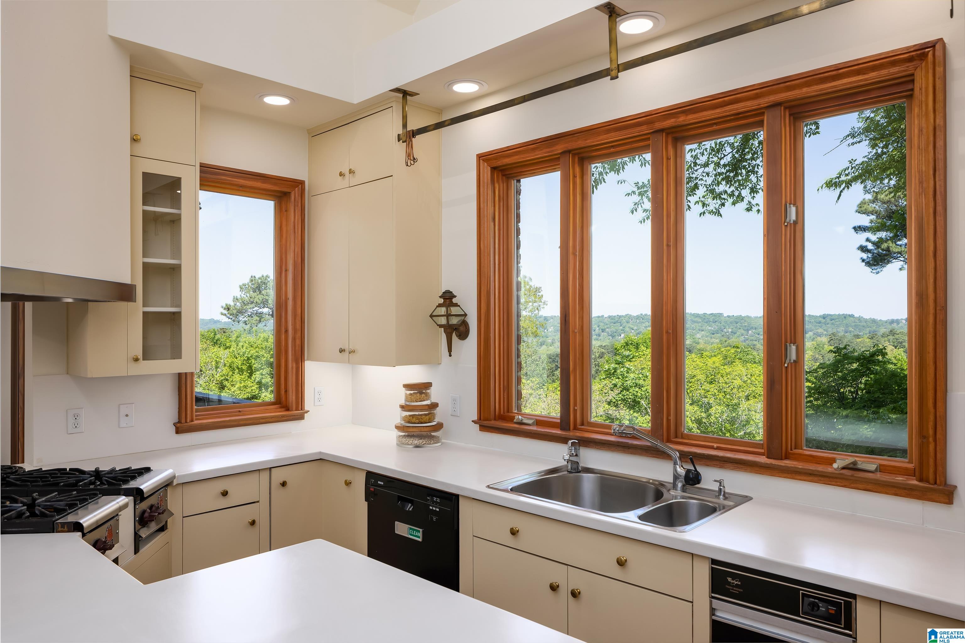 3243 Dell Road Birmingham, AL 35223 - Photo 30 of 79 Gallery Image 30