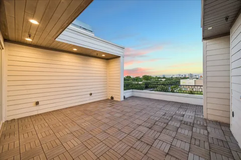 $1,299,000 | 20 Crain Sq Boulevard, Houston, TX 77025