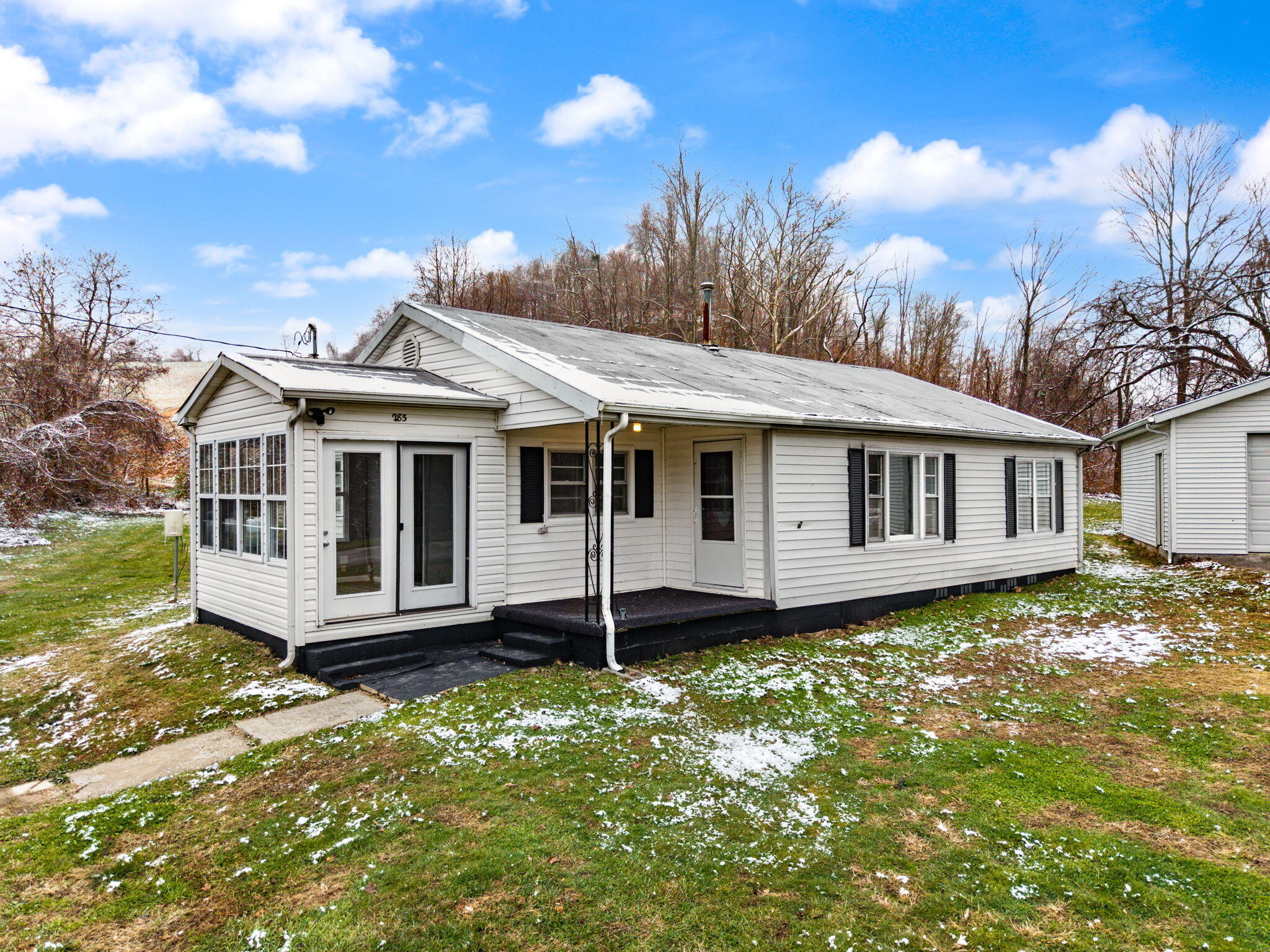285 Pittman Road Stanton, KY 40380 - Photo 29 of 35 37-web-or-mls-DJI_20251205100606_0009_D