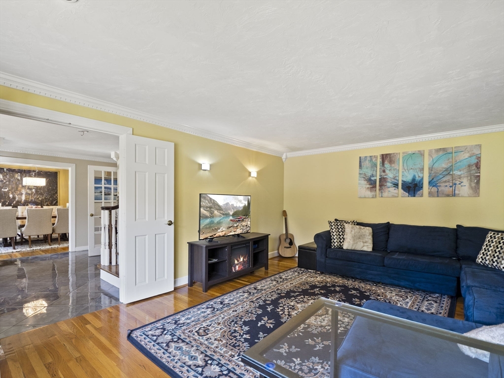 44 Woodridge Road Milford, MA 01757 - Photo 16 of 42 Gallery Image 16