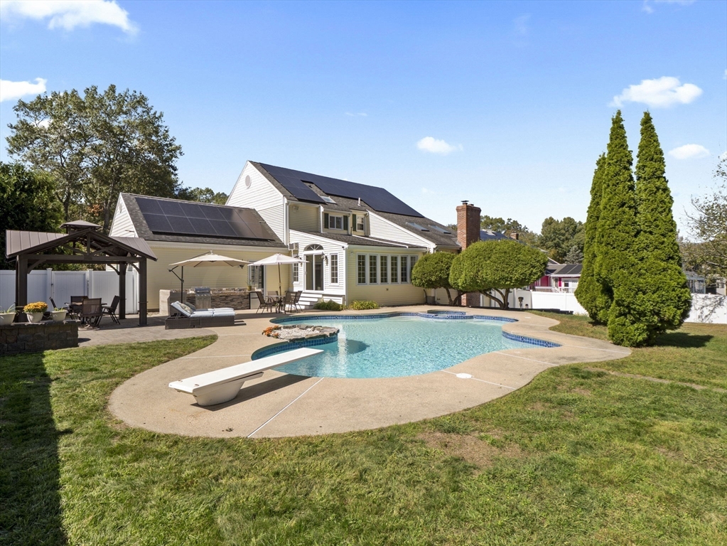 44 Woodridge Road Milford, MA 01757 - Photo 38 of 42 Gallery Image 38