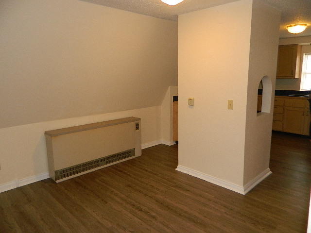 560 Rocky Pt Road Bronston, KY 42518 - Photo 4 of 29 DSCN1894