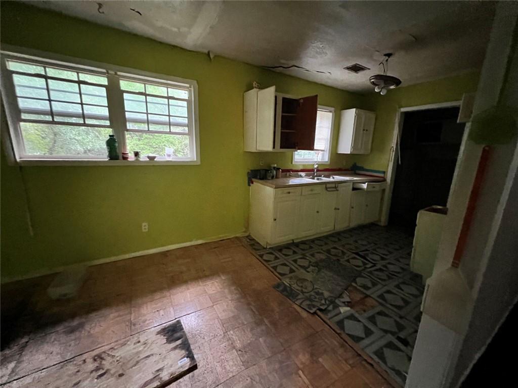 118 Meriwether Street Grantville, GA 30220 - Photo 3 of 15