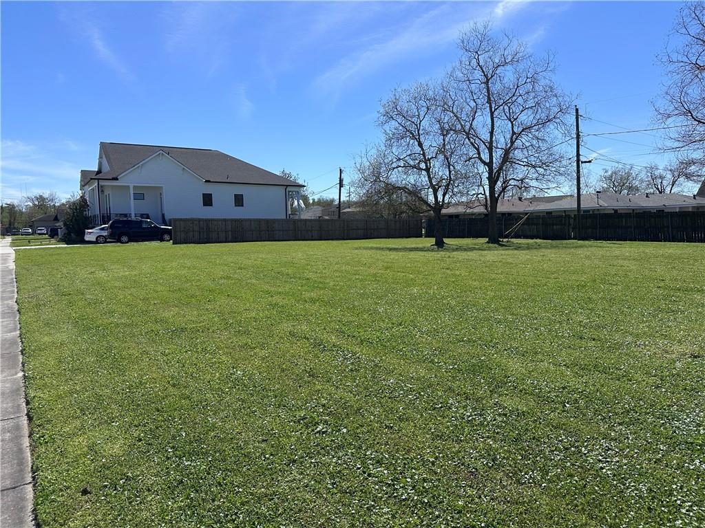 2308 Benjamin Street Arabi, LA 70032 - Photo 3 of 7