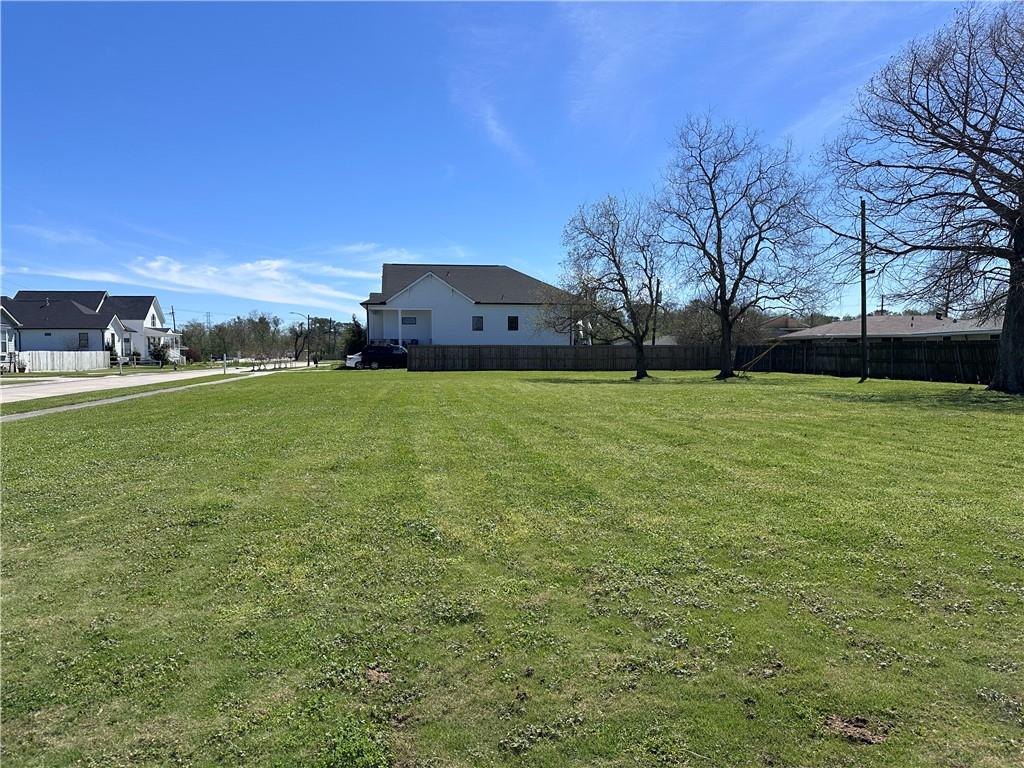 2308 Benjamin Street Arabi, LA 70032 - Photo 5 of 7