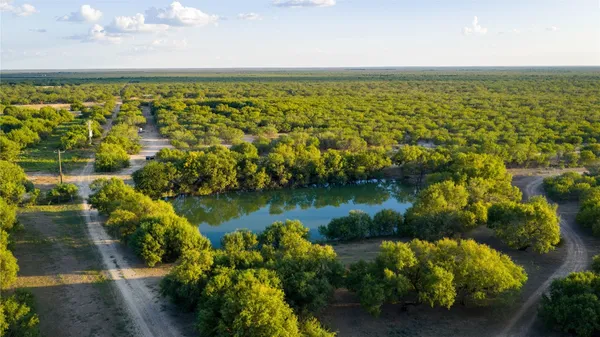 $12,200,000 | 3745 Cr 4006 Crystal City Tx 78839, Crystal City, TX 78839