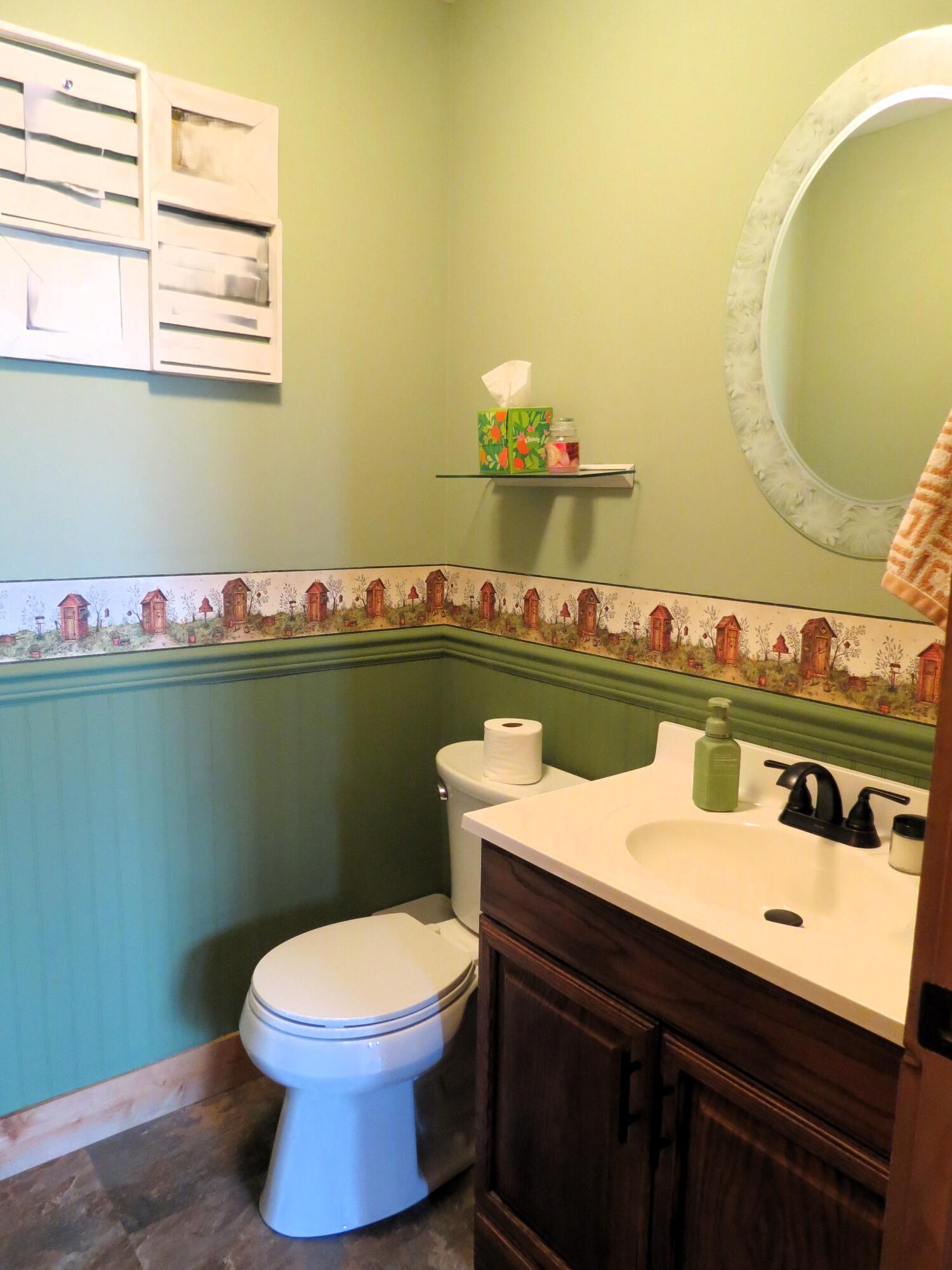 3370 Henry Road Jackson, MI 49201 - Photo 16 of 74 Powder room