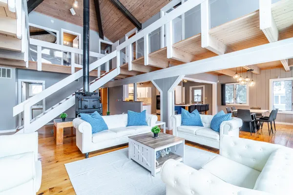 $879,900 | 4685 West Nevada Mills Road, Angola, IN 46703