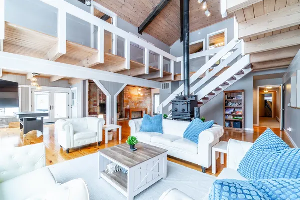 $879,900 | 4685 West Nevada Mills Road, Angola, IN 46703