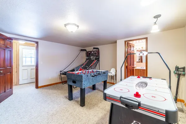 $879,900 | 4685 West Nevada Mills Road, Angola, IN 46703