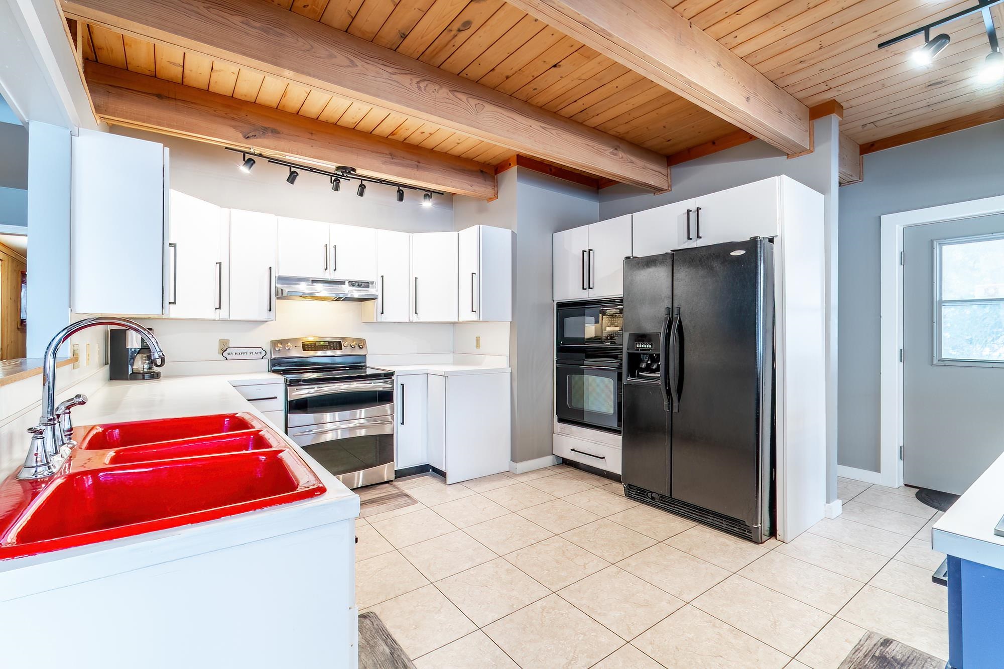 4685 West Nevada Mills Road Angola, IN 46703 - Photo 4 of 36