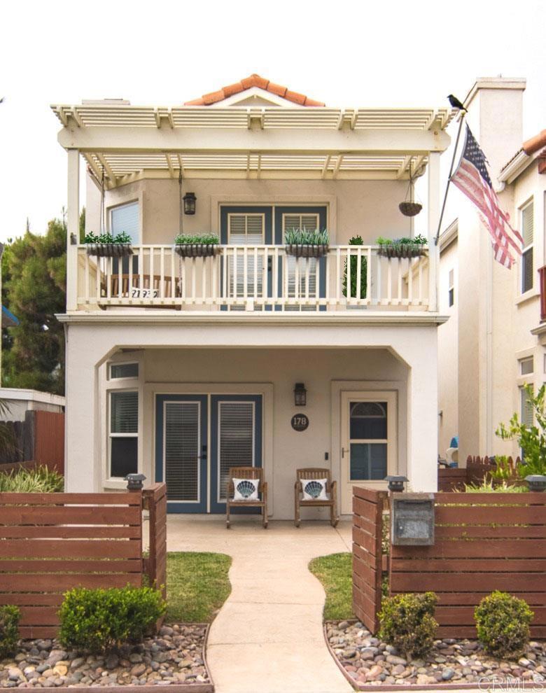 178 Elder Avenue Imperial Beach, CA 91932 - Photo 2 of 26 a front view of a house with garden