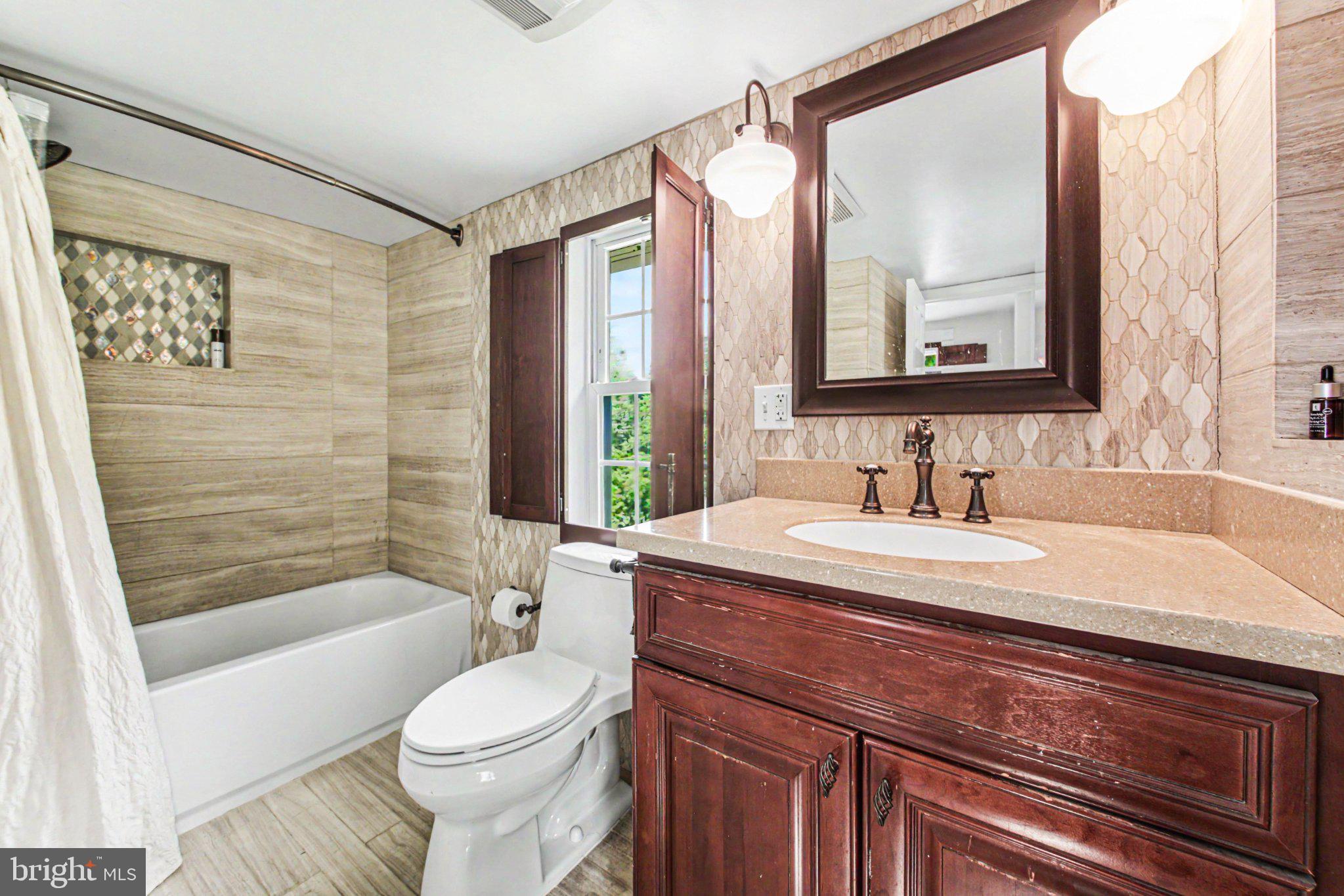 6287 Old Zion Road Warrenton, VA 20187 - Photo 19 of 69 Elegant bathroom with modern finishes.