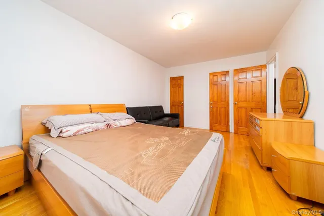 $998,000 | 166-61 17th Road | Clearview