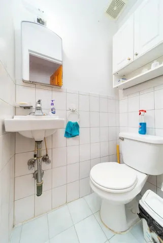 $998,000 | 166-61 17th Road | Clearview