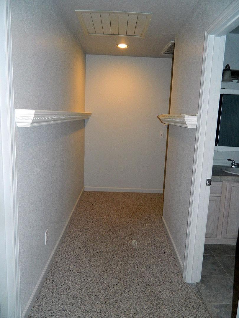 16260 Knollcrest Road Klamath Falls, OR 97603 - Photo 11 of 21 Additional Photo