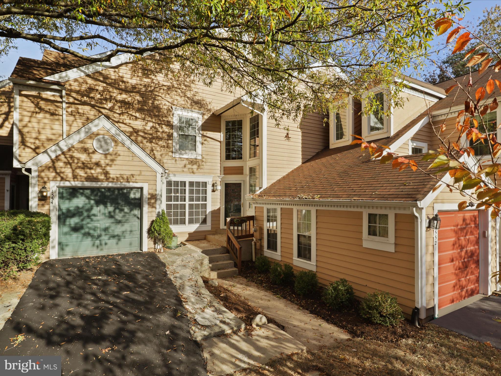 1554 Deer Point Way Reston, VA 20194 - Photo 1 of 69
