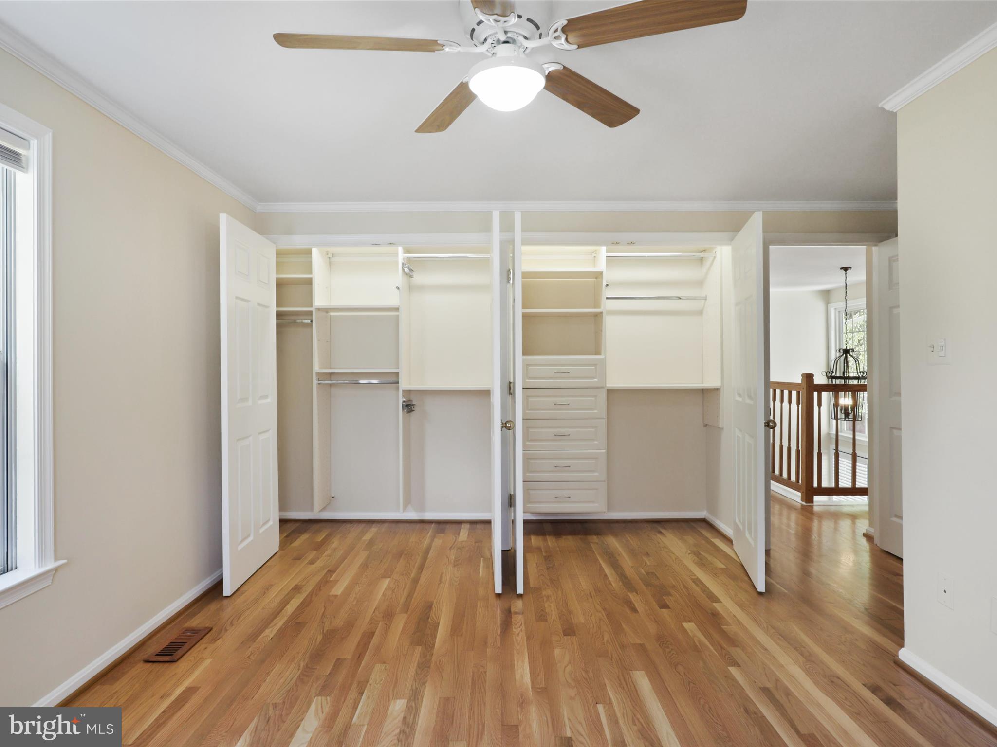 1554 Deer Point Way Reston, VA 20194 - Photo 25 of 69