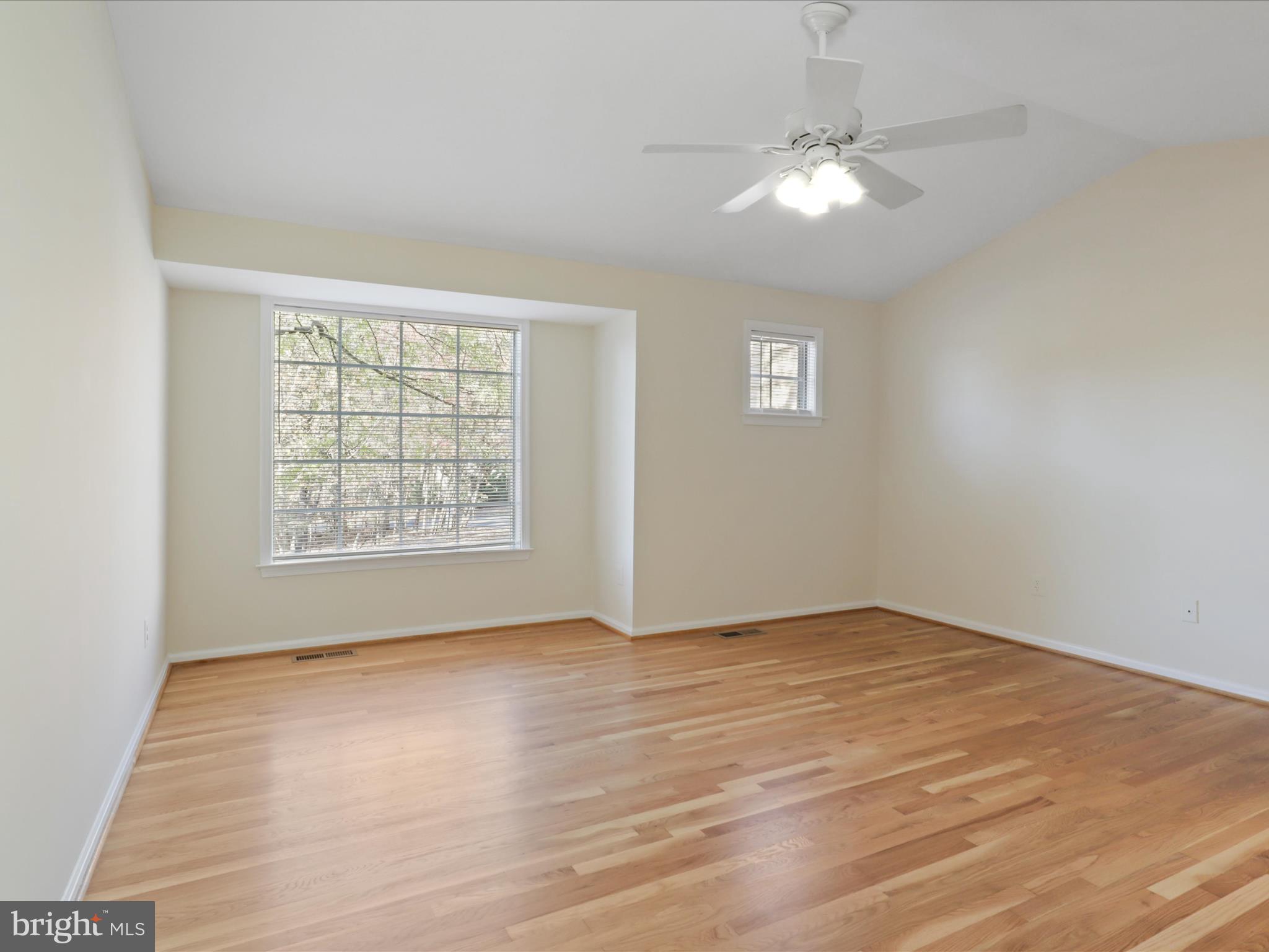 1554 Deer Point Way Reston, VA 20194 - Photo 28 of 69