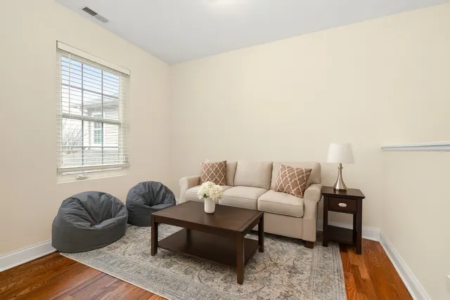 $385,000 | 4715 Auvergne Avenue, Unit 4715, Lisle, IL 60532