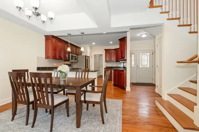 $385,000 | 4715 Auvergne Avenue, Unit 4715, Lisle, IL 60532