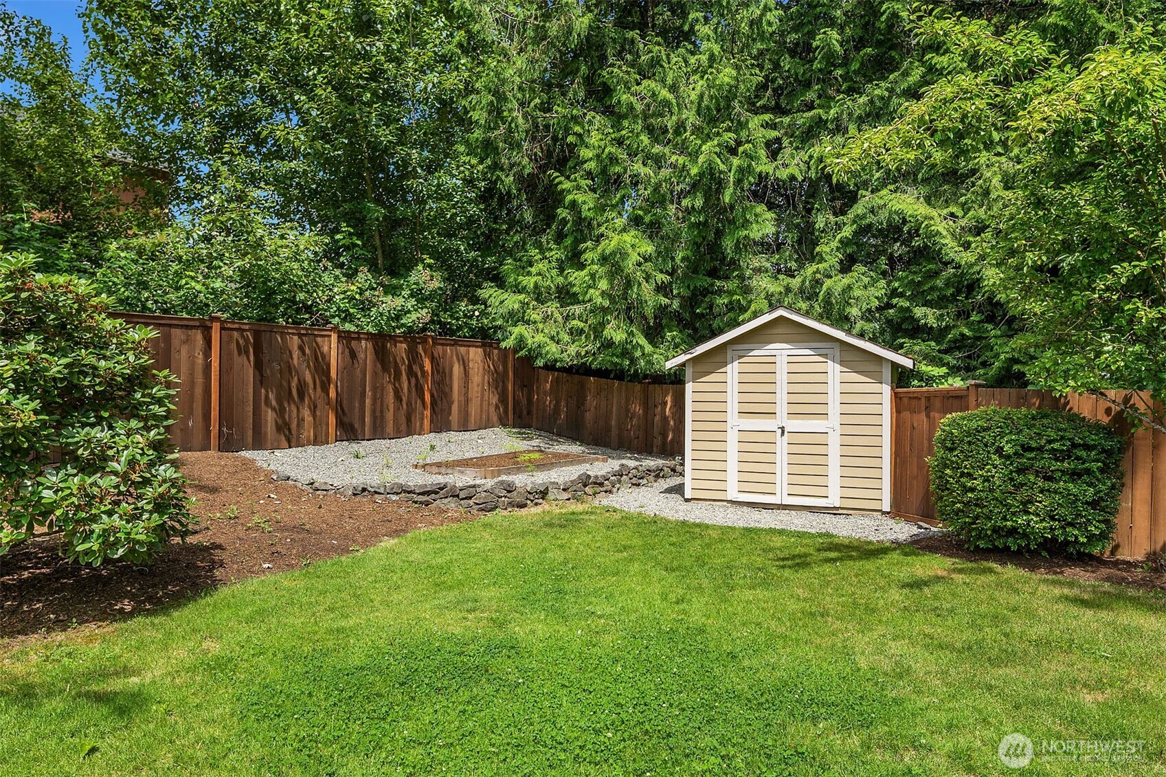 1815 Field Avenue Northeast Renton, WA 98059 - Photo 29 of 39
