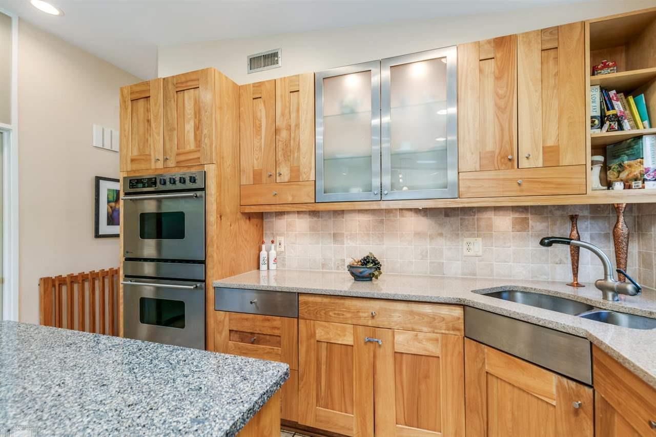 735 Lake Shore Road Grosse Pointe Shores, MI 48236 - Photo 19 of 98