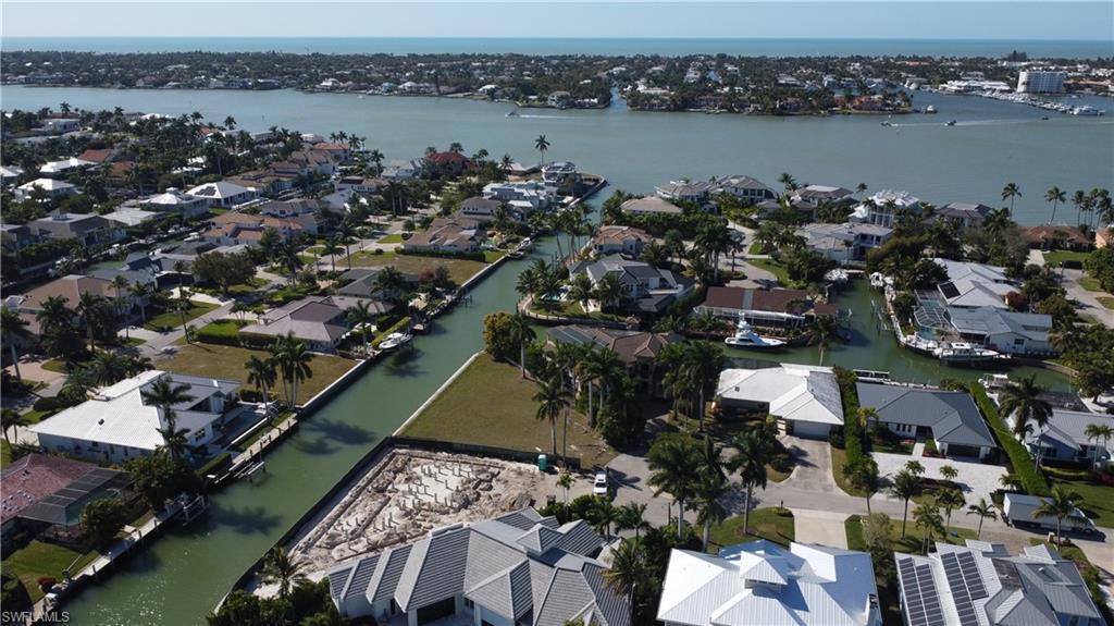 1680 Mullet Court Naples, FL 34102 - Photo 4 of 5