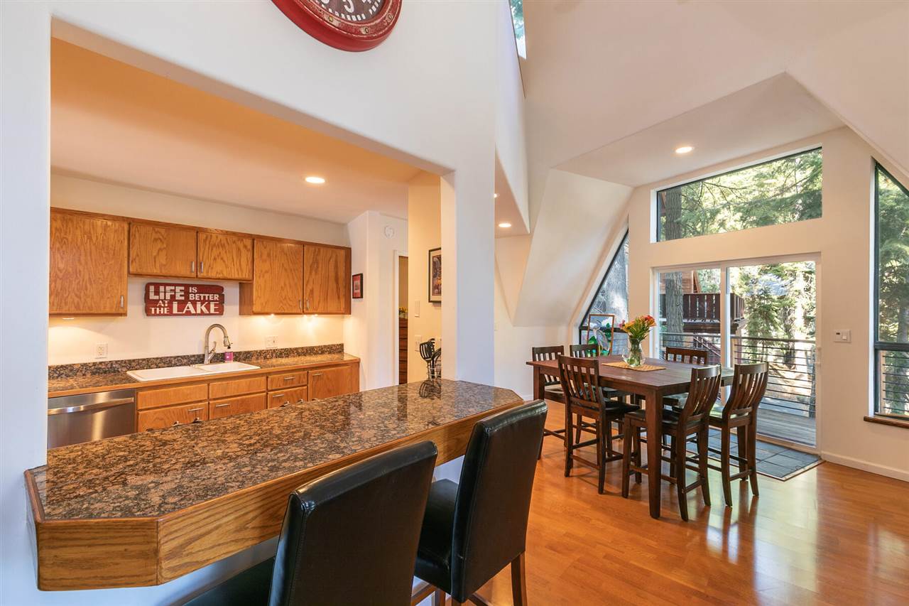 11842 Chamonix Road Truckee, CA 96161 - Photo 7 of 20 Gallery Image 7