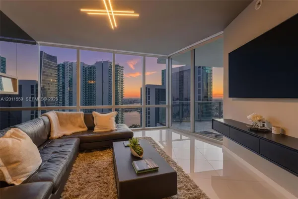 $10,000 | 851 Northeast 1st Avenue, Unit 4303, Miami, FL 33132