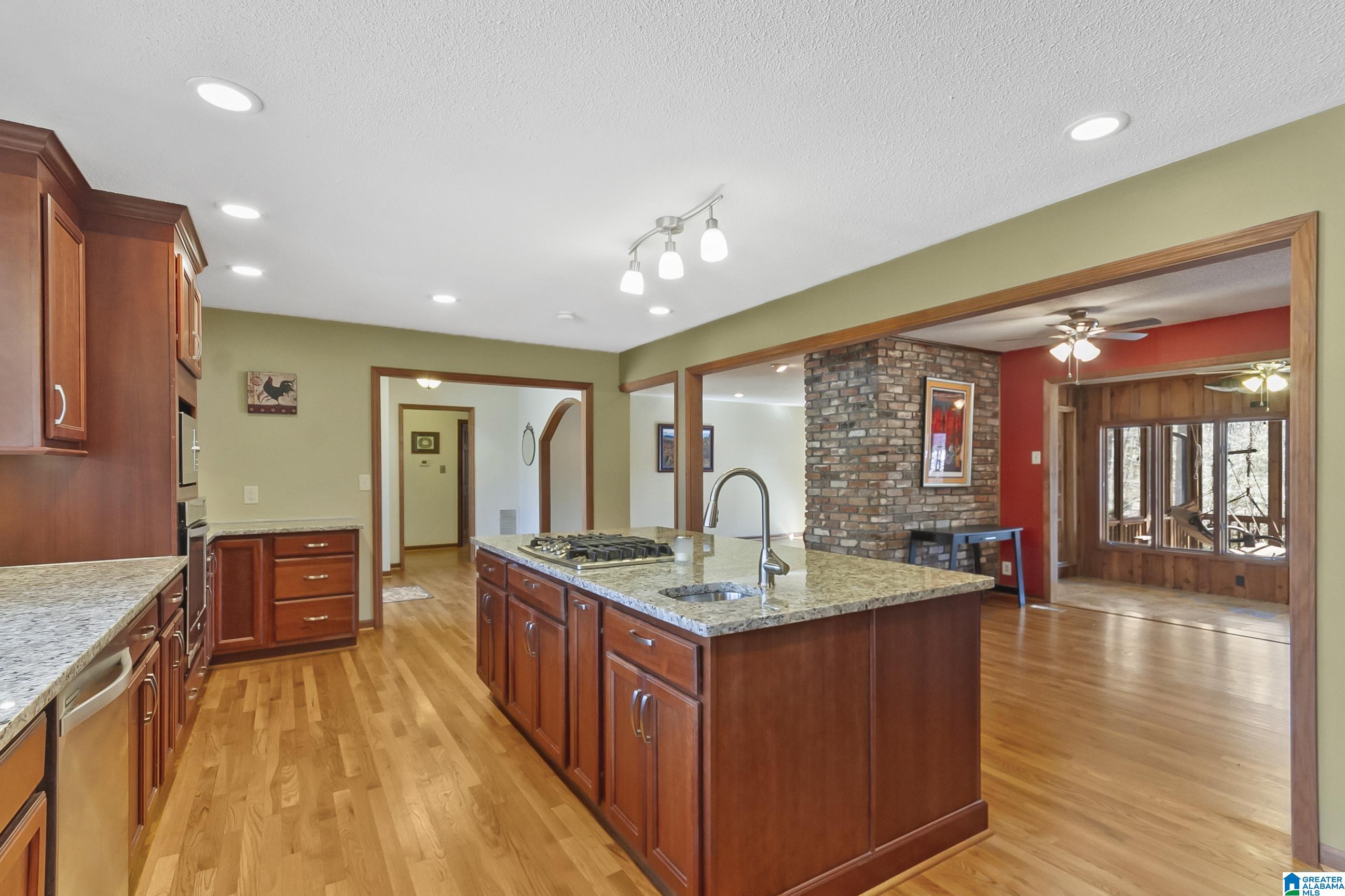 949 Lakeside Drive McCalla, AL 35111 - Photo 15 of 51