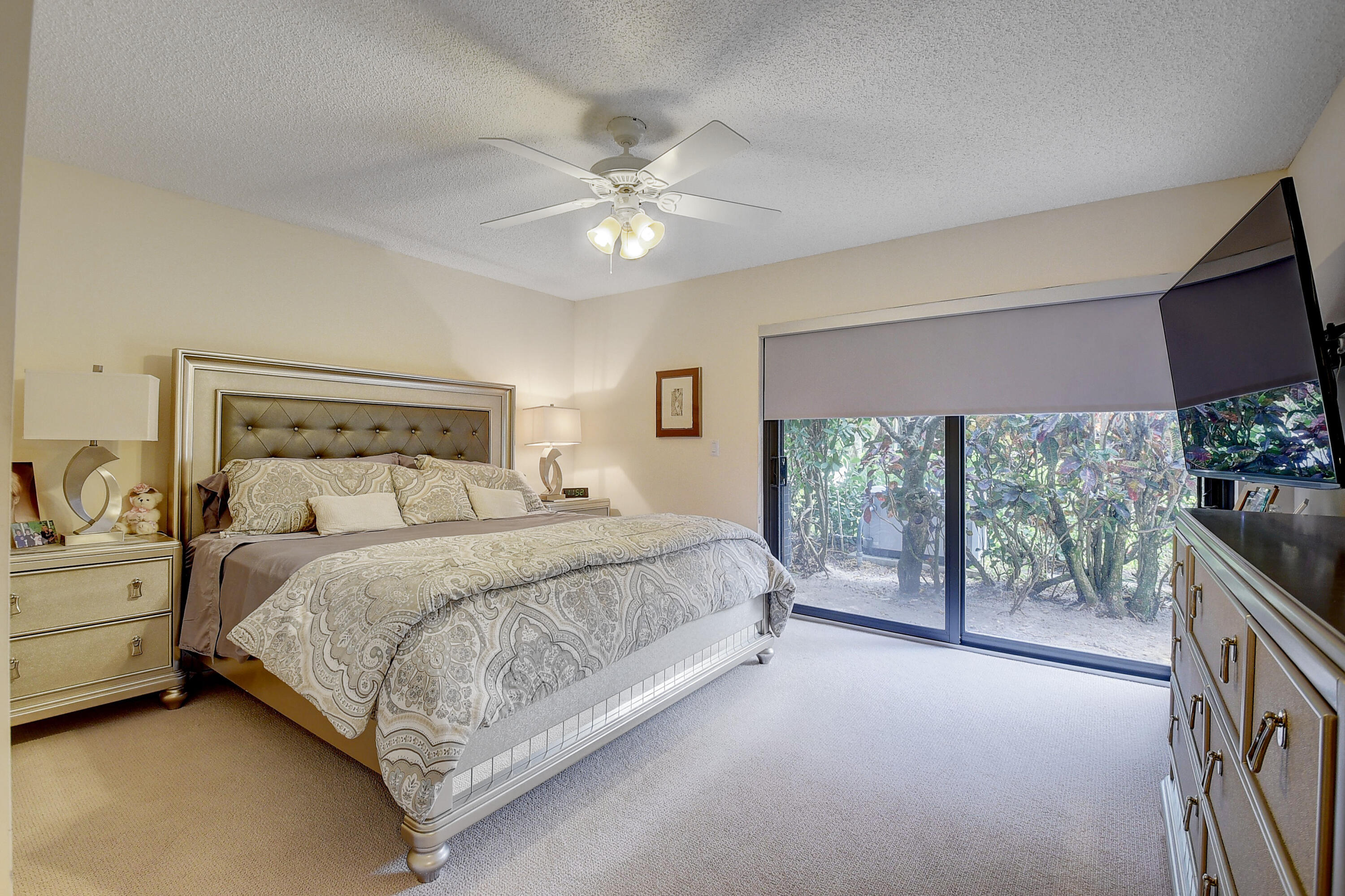 19489 Waters Court, Unit 103 Boca Raton, FL 33434 - Photo 29 of 89 guest bed